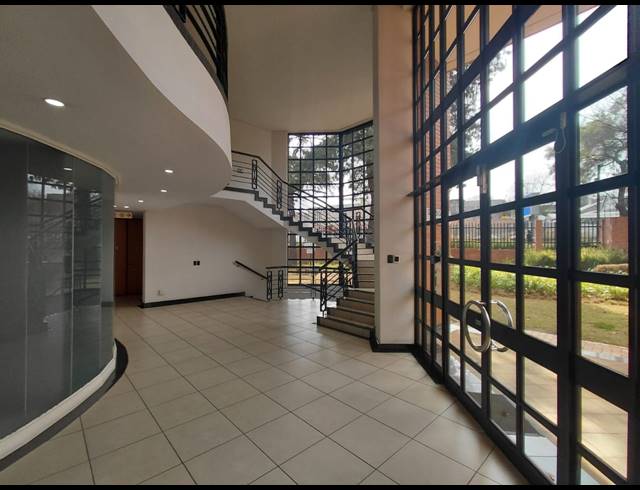 794M² OFFICE TO LET IN LYME PARK
